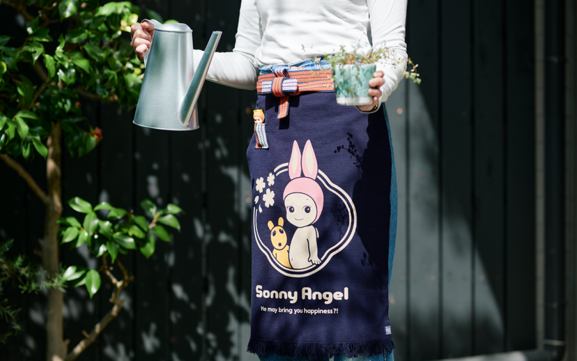 x Anything Maekake Apron W4